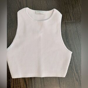 New without tags aritzia top